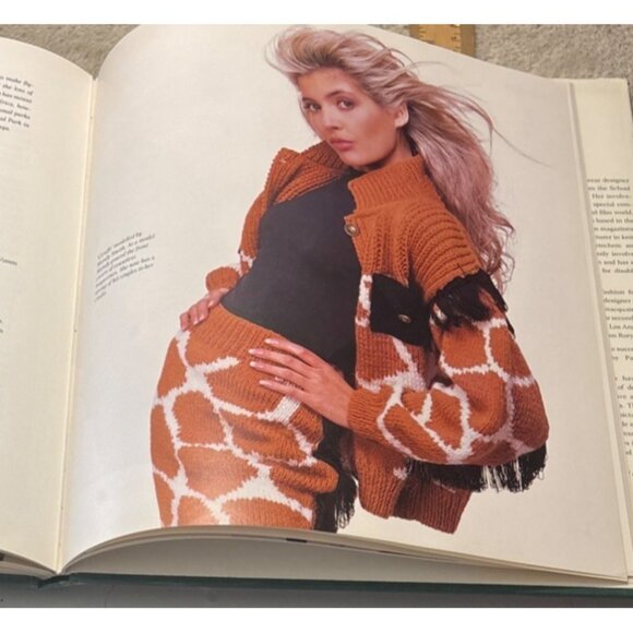 Knitting Wildlife Pattern Book By Ruth Herring & Karen Manners Handcover - Picture 11 of 13